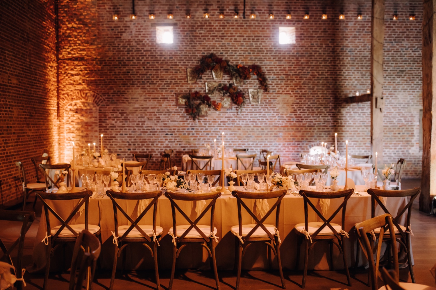 Huwelijksfotograaf Limburg - details van de eretafel in het kasteel van hoen
