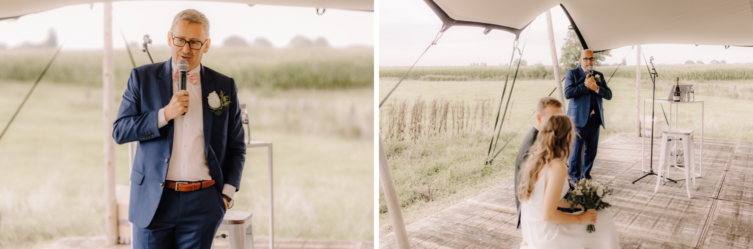 Landelijk huwelijk bij vierkantshoeve Bar Silo - de vader van de bruid en de bruidegom geven een speech tijdens de ceremonie